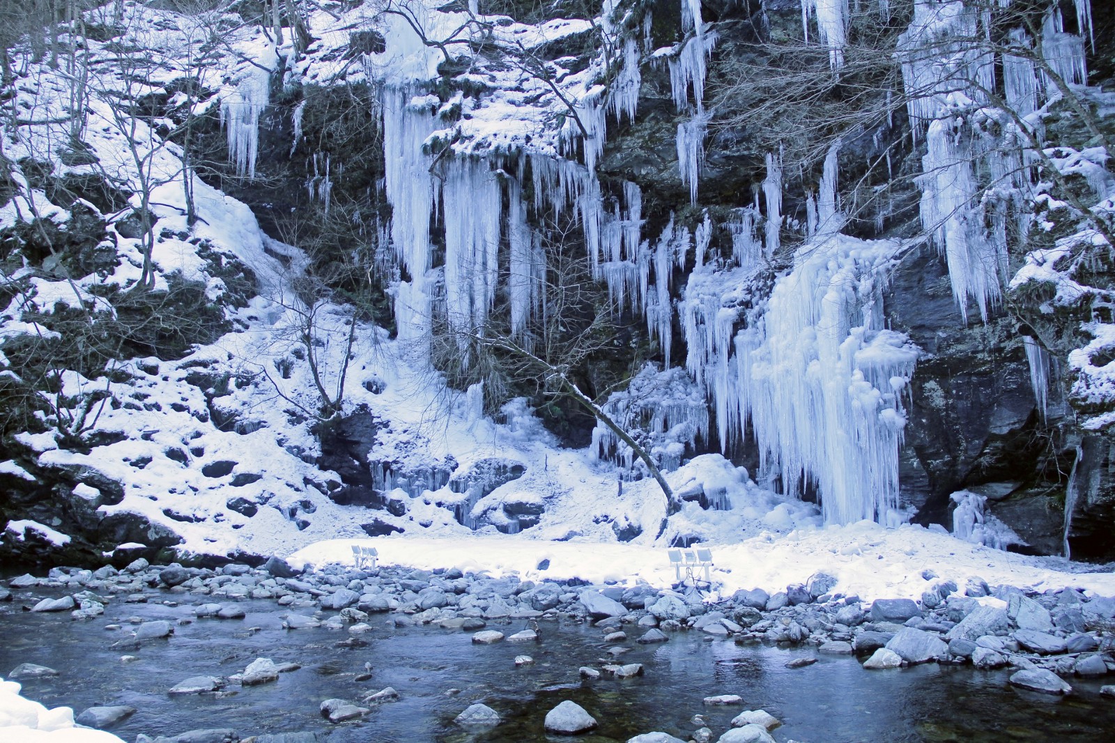 Icicles of Misotsuchi